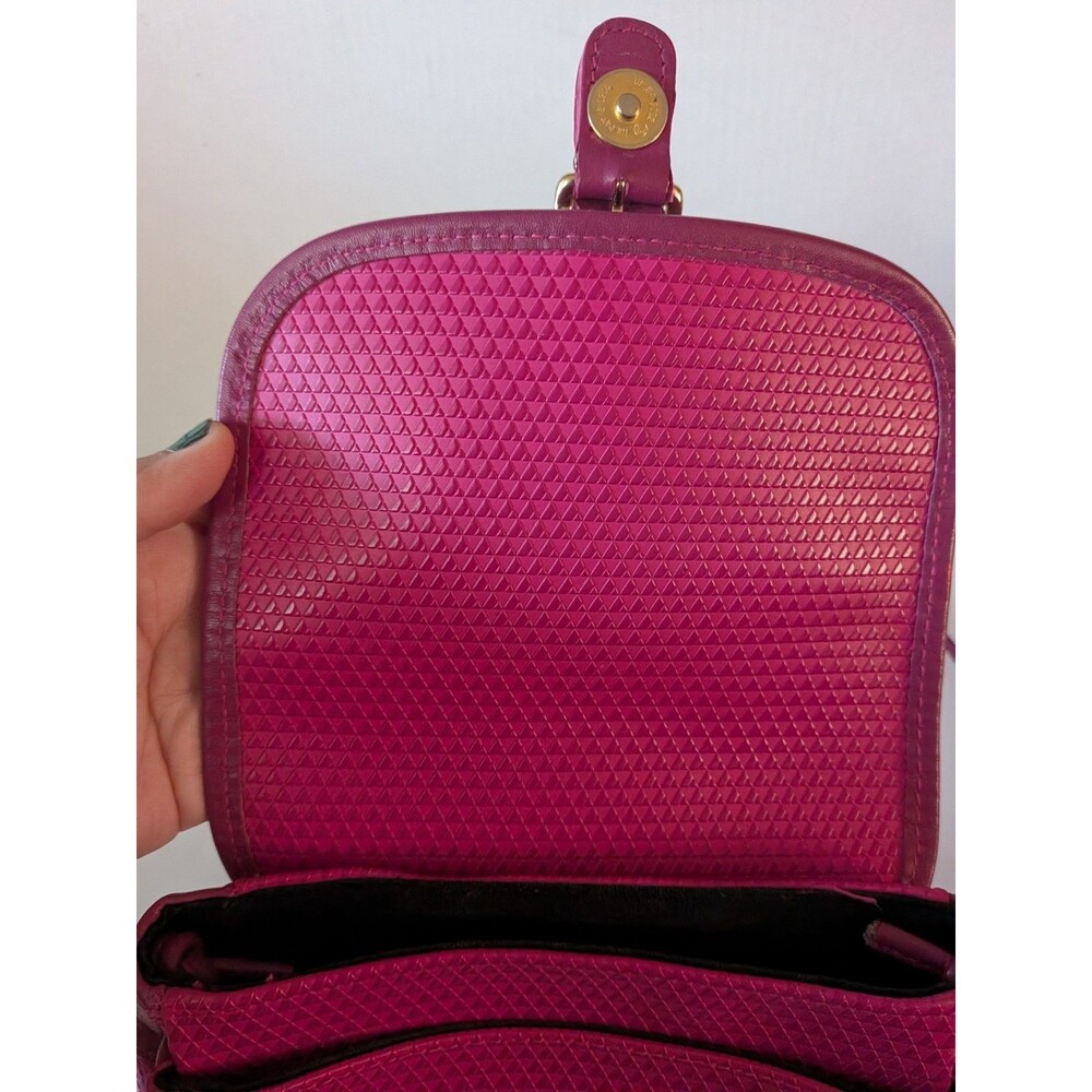 Vintage 1980's Liz Claiborne Fuchsia Pink Geometric Textured Crossbody Bag 1983 - Picture 5 of 14